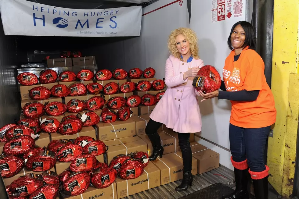 Little Big Town’s Kimberly Schlapman Asks Fans to Lend a Ham This Holiday Season
