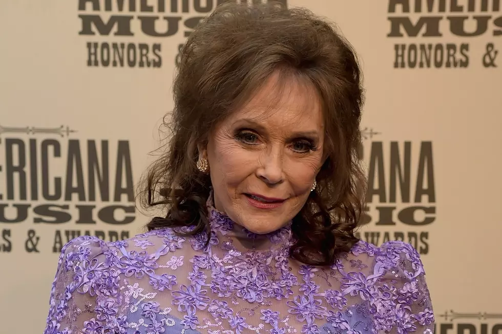 Loretta Lynn to Open for Jack White at Nashville Gig