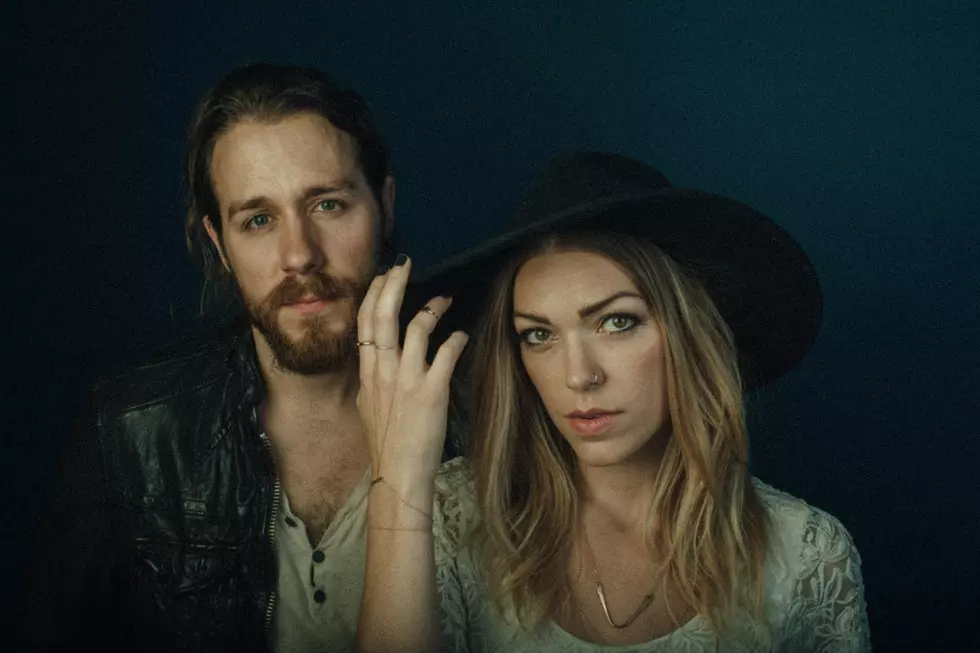 Interview: Elenowen’s New Album Captures Musical + Personal Changes